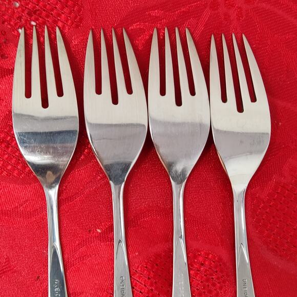 4X DF Oneida Oneidacraft Deluxe Stainless Wintersong Dinner Forks - Picture 8 of 10